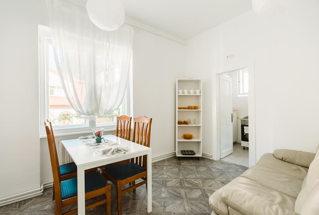M&F Apartment Brasov Exterior photo